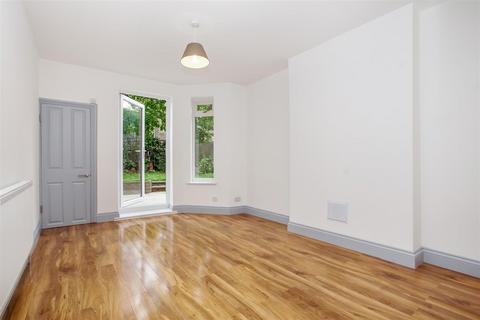 2 bedroom flat to rent, Keslake Road, Queens Park, London