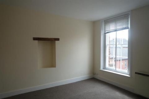 1 bedroom flat to rent, Flat 3, Broadbent House