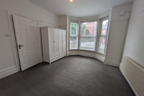 1 bedroom maisonette to rent, Heaviley Grove, Heaviley