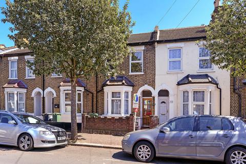 3 bedroom terraced house to rent, Oakdale Road, London E11
