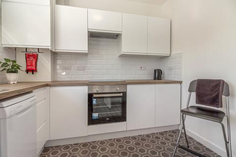 2 bedroom apartment to rent, 0/1, 93 Randolph Road, Broomhill, Glasgow, G11 7DT