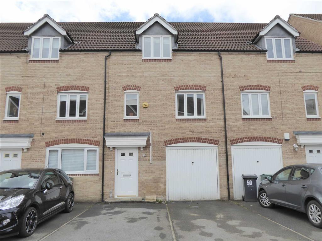 Dunlop Avenue, Leeds, West Yorkshire, LS12 3 bed townhouse £820 pcm