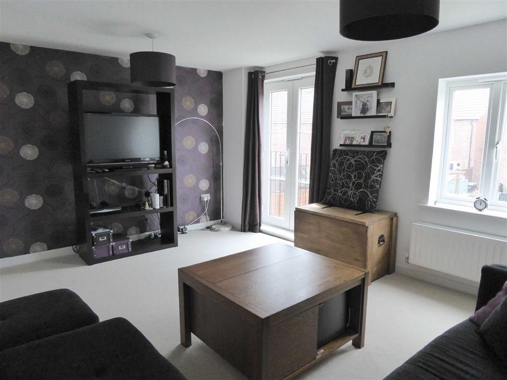 Dunlop Avenue, Leeds, West Yorkshire, LS12 3 bed townhouse £820 pcm