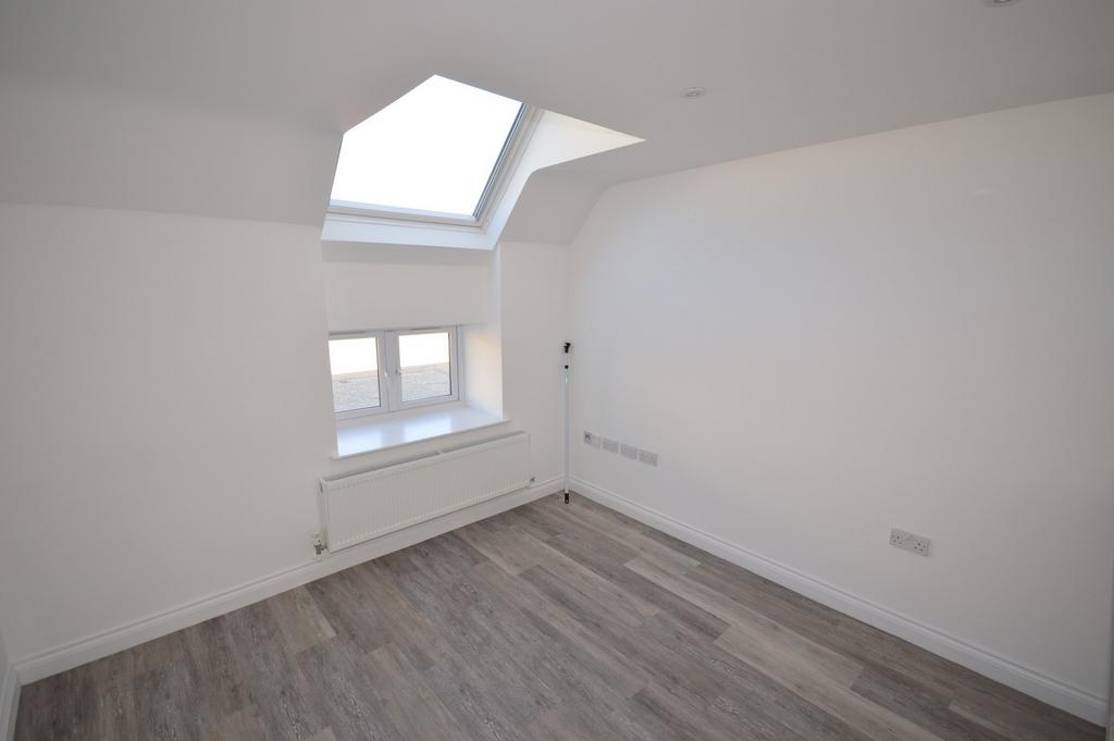 Open living Home Far