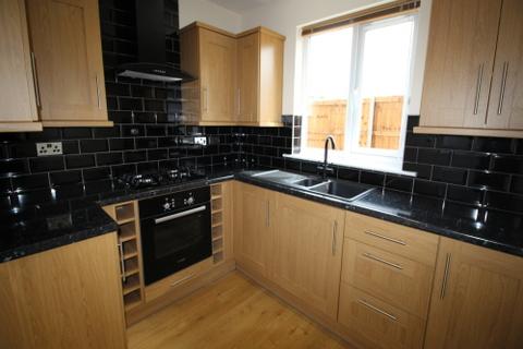 3 bedroom semi-detached house to rent, Grosvenor Road, Leamington Spa