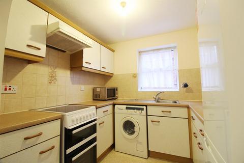 2 bedroom apartment to rent, Charles Place, Kings Road, Reading, RG1