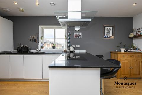 46 Mowbray Close, Epping, CM16 5AZ