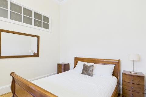2 bedroom flat to rent, Chester Street, West End, Edinburgh, EH3