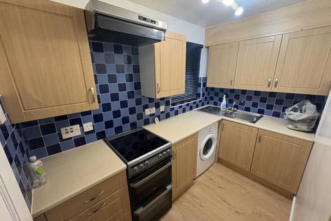 Studio to rent, Rhodfa Eos, Parc Gwernfadog, SA6 6TF