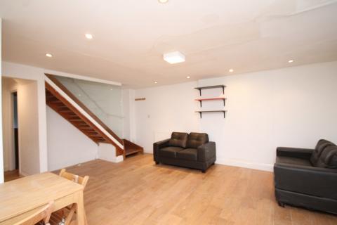 2 bedroom flat to rent, Murray Street, Camden, NW1