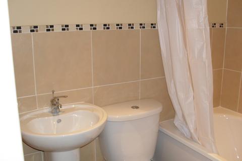 2 bedroom terraced house to rent, 12 Forfar Road