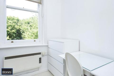 Studio to rent, Frognal, Belsize Park, London, NW3