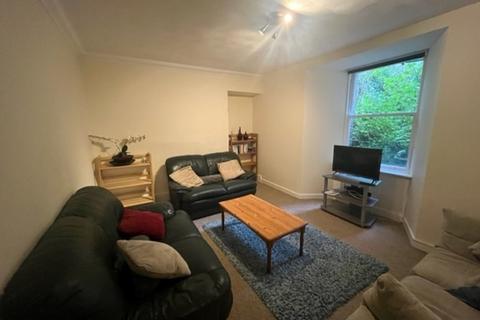 2 bedroom ground floor flat to rent, Irvine Place, Stirling FK8