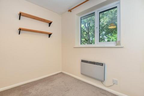 2 bedroom apartment to rent, Holmers Court,  High Wycombe,  HP12