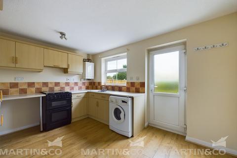 2 bedroom semi-detached house to rent, Monks Close, Dunscroft