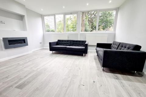 3 bedroom flat to rent, Atholl House, Maida Vale