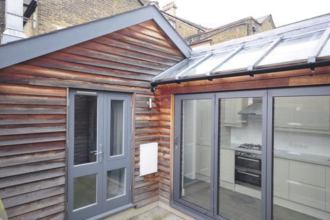 undefined, Sheen Lane, East Sheen, SW14
