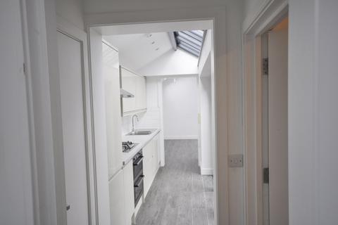 undefined, Sheen Lane, East Sheen, SW14