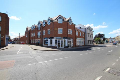 2 bedroom flat to rent - Wycliffe Close, Waltham Cross EN8