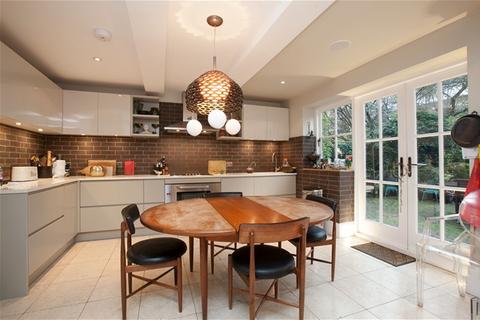 3 bedroom flat to rent, Strathray Gardens, Belsize Park