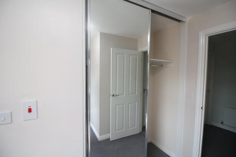 3 bedroom house to rent - Silver Birch Avenue, canley,