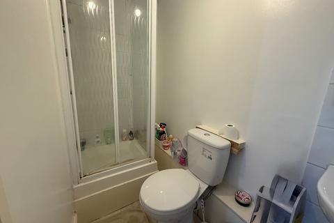 Studio to rent, Finchley Road, NW3
