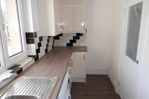 2 bedroom flat to rent - Potterhill, Bridgend, Perth