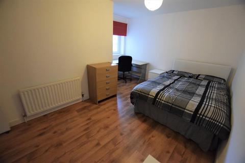 2 bedroom flat to rent, Fraser Place, City Centre, Aberdeen, AB25