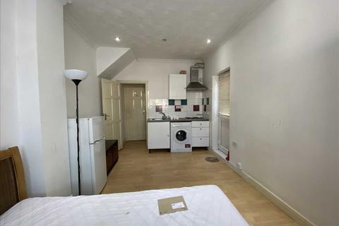 1 bedroom flat to rent, Kenton Road, Kenton