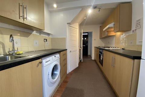 3 bedroom terraced house to rent, Adderley Road, Harrow