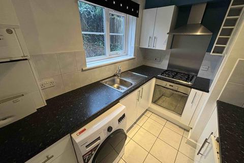 undefined, Avebury Close, Crowhill