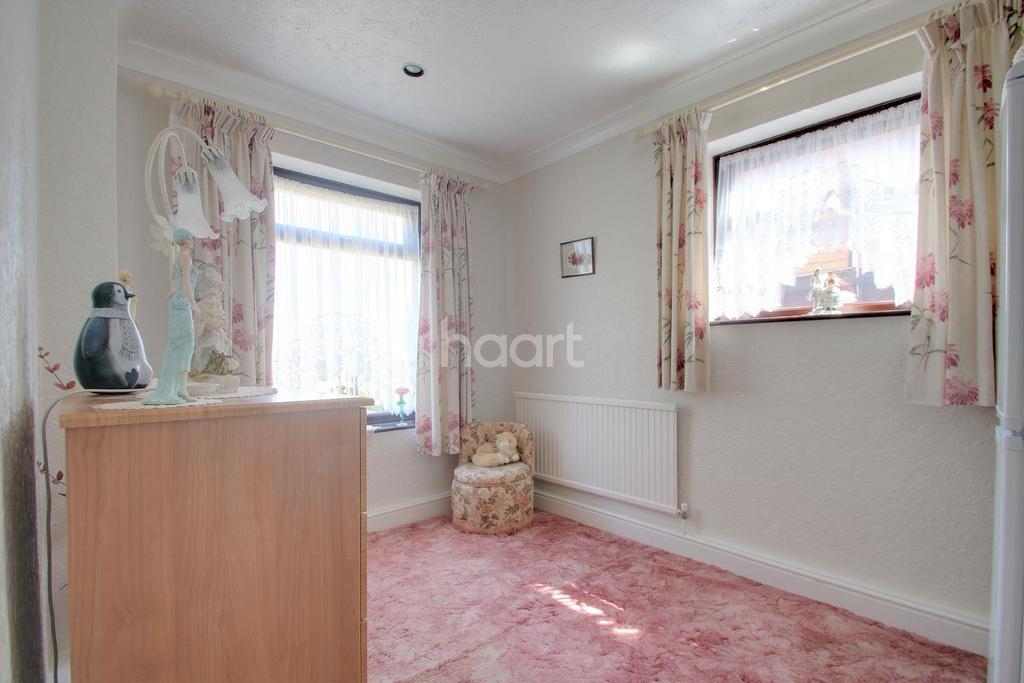 Mead Green, Lordswood 2 bed bungalow £280,000