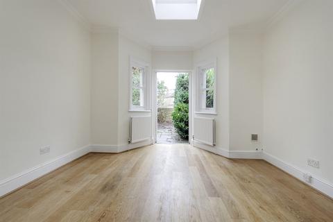 3 bedroom detached house to rent, St Quintin Avenue, London, W10