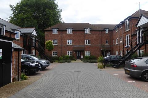 2 bedroom apartment to rent, Townside Court, 6 Crown Place, Reading, RG1
