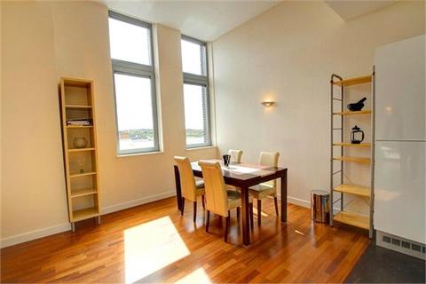 2 bedroom apartment to rent, Centralofts, Newcastle Upon Tyne, NE1
