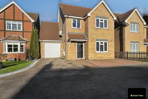 4 bedroom detached house for sale, Bentley Avenue, Yaxley, Peterborough, PE7 3ZT