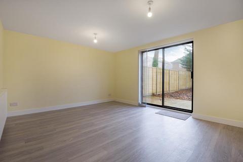 3 bedroom end of terrace house to rent, The Beeches,  Headington,  OX3