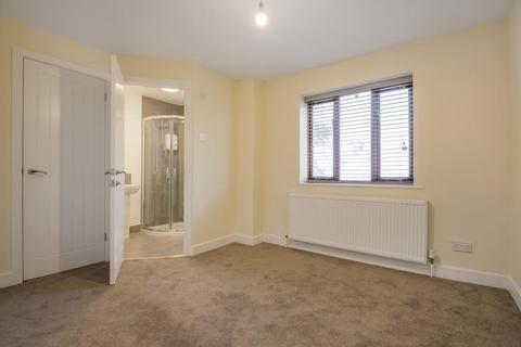 3 bedroom end of terrace house to rent, The Beeches,  Headington,  OX3