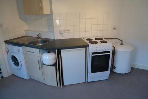 Studio to rent, Archway Road, Archway, N19