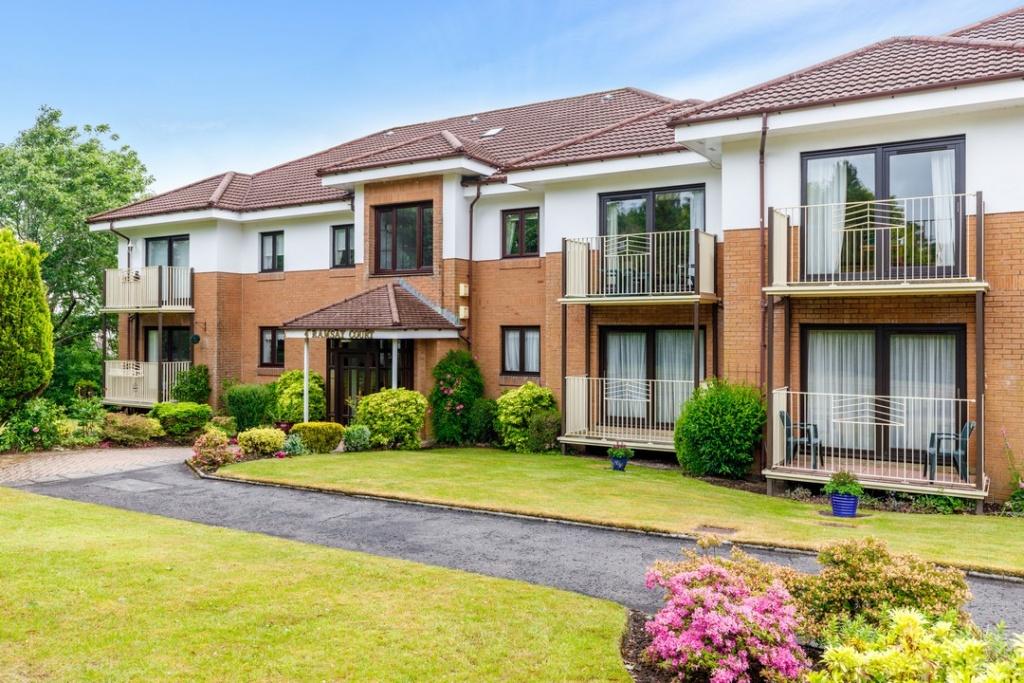 Ramsay Court, Eaglesham Road, Newton Mearns, G77 5DJ 3 bed apartment