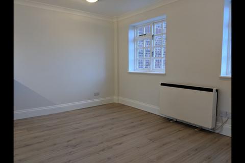 Studio to rent - Wilkins Close, CR4