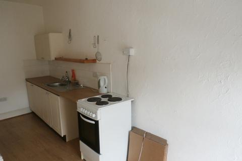 1 bedroom flat to rent, Fairfield Rod, Buxton SK17