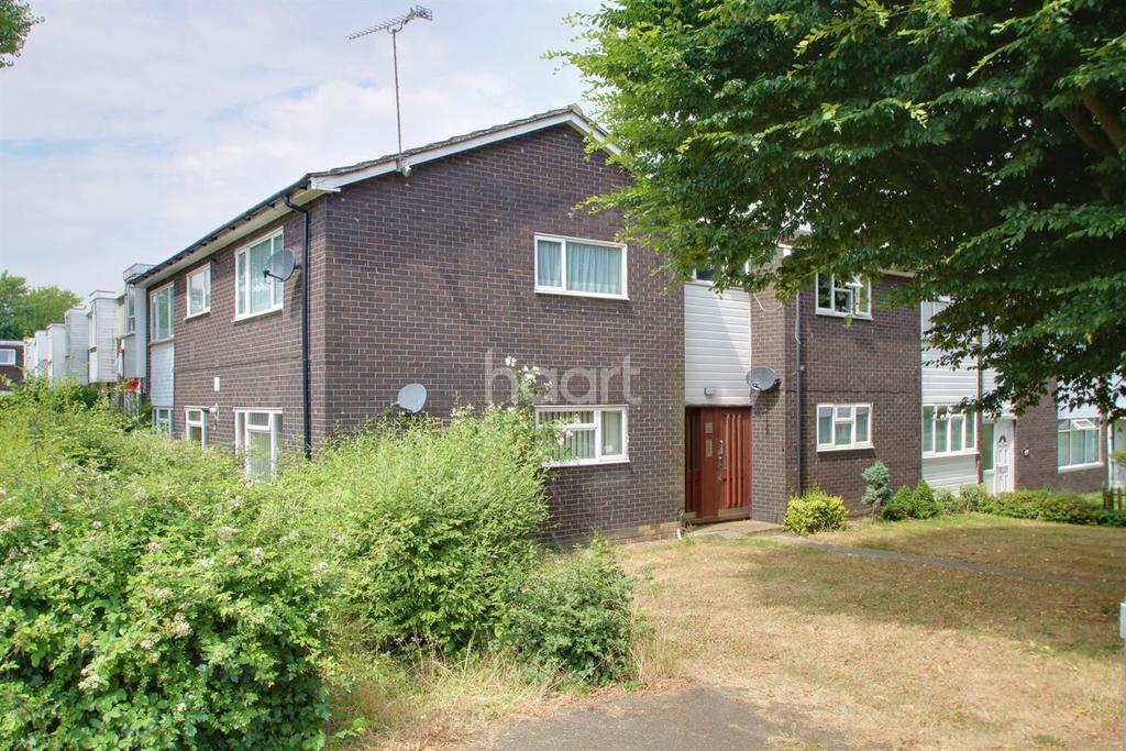 Shepeshall, Basildon 2 bed flat £180,000