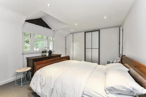 undefined, Perrins Walk, Hampstead, NW3