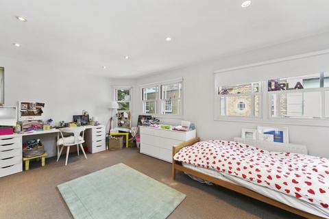 undefined, Perrins Walk, Hampstead, NW3