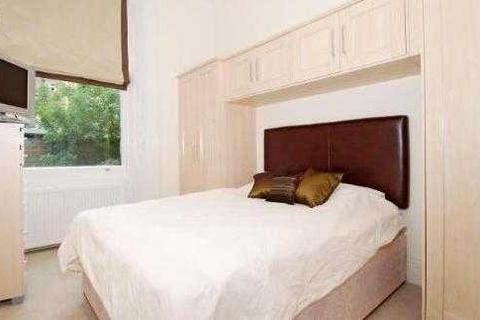 2 bedroom apartment to rent, Ashburn Gardens, London