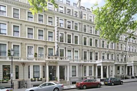 2 bedroom apartment to rent, Ashburn Gardens, London