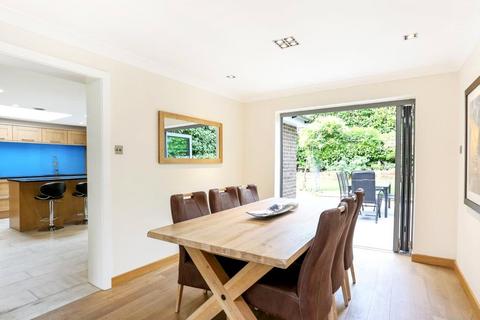 4 bedroom detached house to rent, Chewter Lane, Windlesham, Surrey