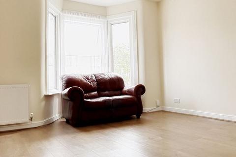 2 bedroom apartment to rent, Lowden Road, Edmonton, London