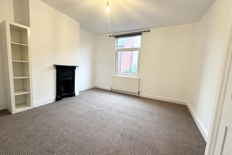 3 bedroom house to rent, Nansen Terrace, Bramley